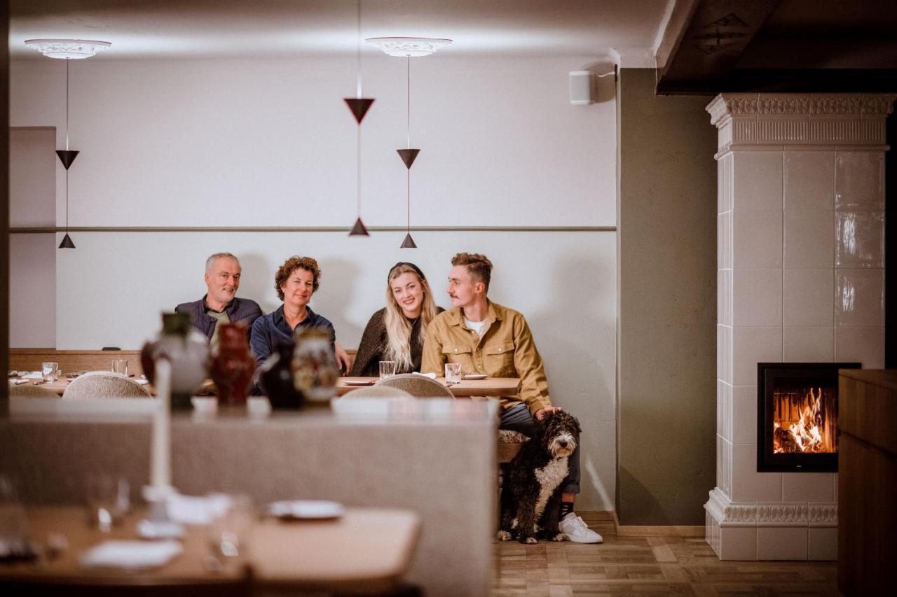 Mayer - Wirtshaus Und Dorfhotel Sankt Martin am Grimming Buitenkant foto