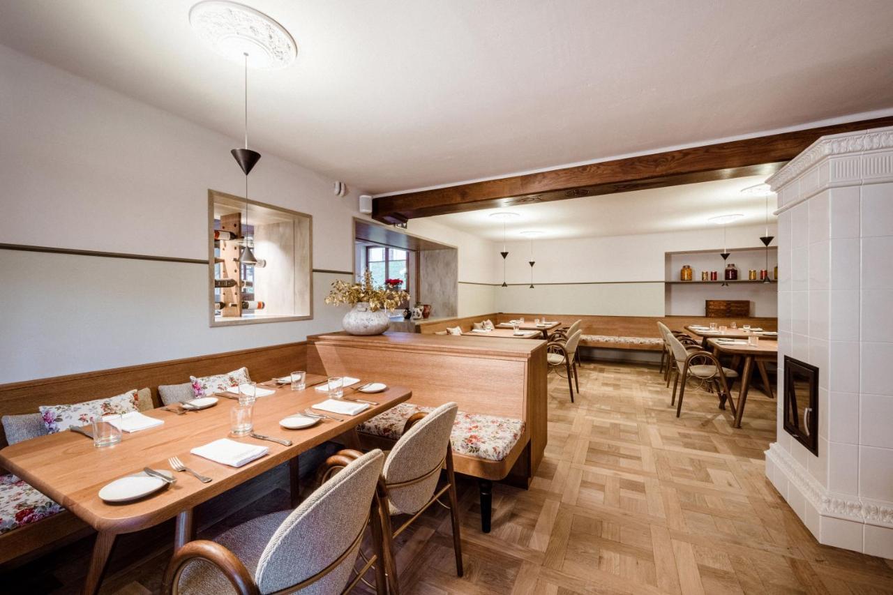 Mayer - Wirtshaus Und Dorfhotel Sankt Martin am Grimming Buitenkant foto