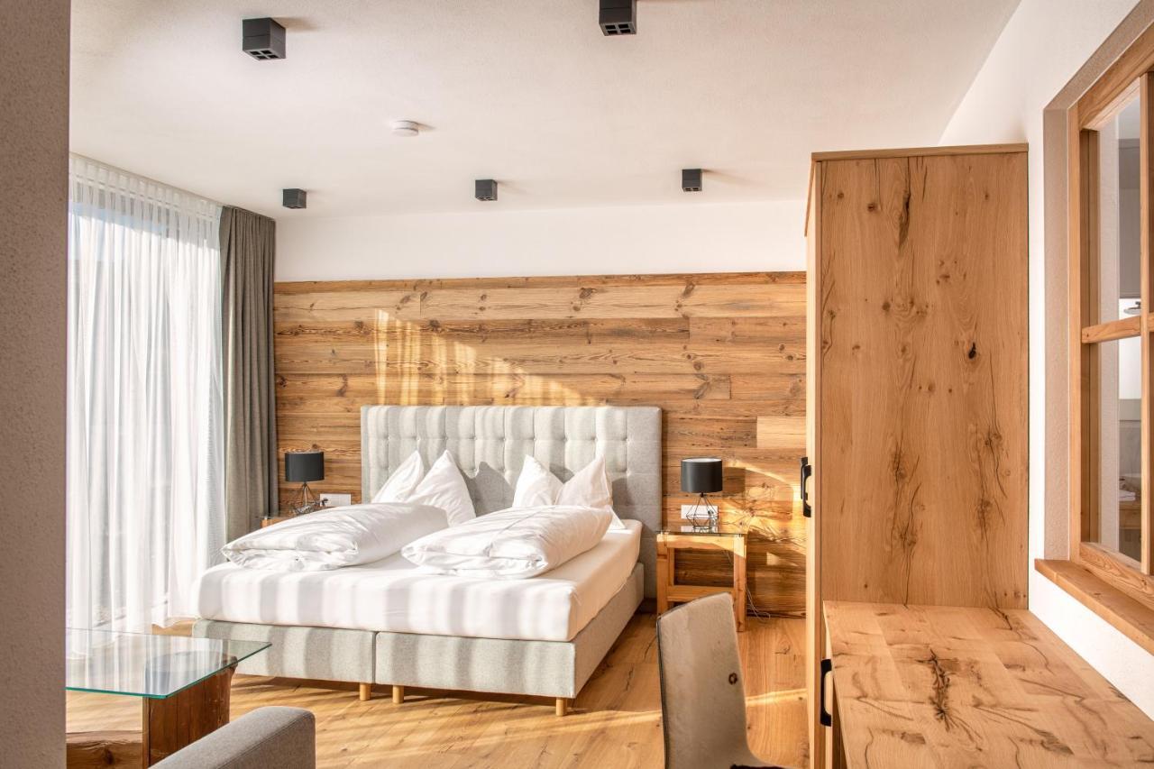 Mayer - Wirtshaus Und Dorfhotel Sankt Martin am Grimming Buitenkant foto